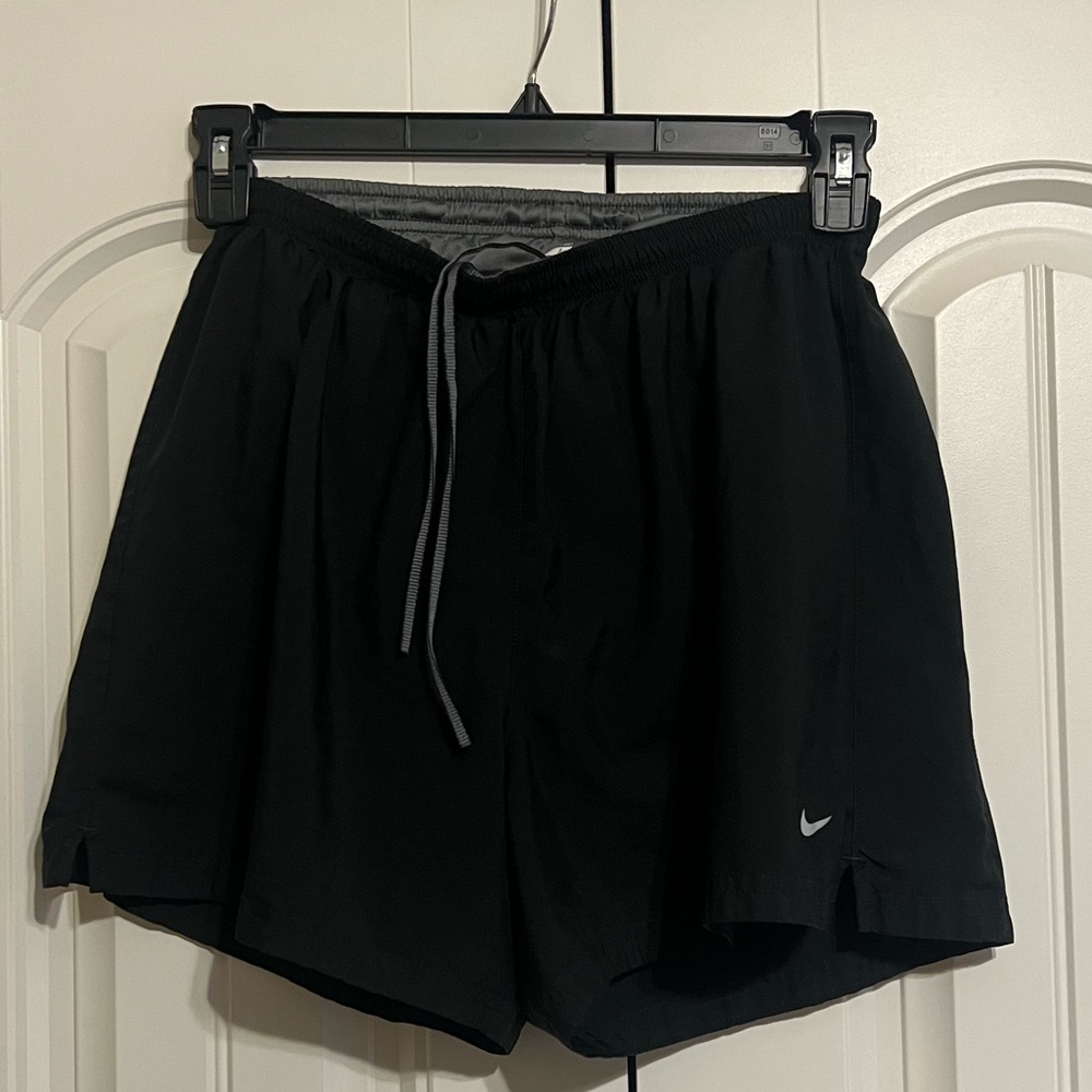 Men’s NikeFit Athletic Shorts, LG